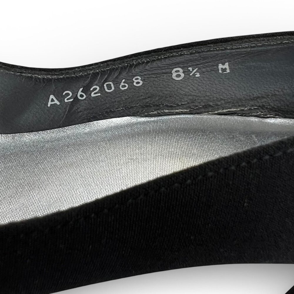 STUART WEITZMAN Vintage Y2K Black Crepe Pointed Toe Pumps 3” Heel Classic - Picture 8 of 12